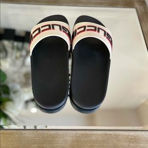Gucci Slides - Logo Unworn Brand New